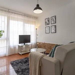https://apartamento-la-colina.1costadelsol.com