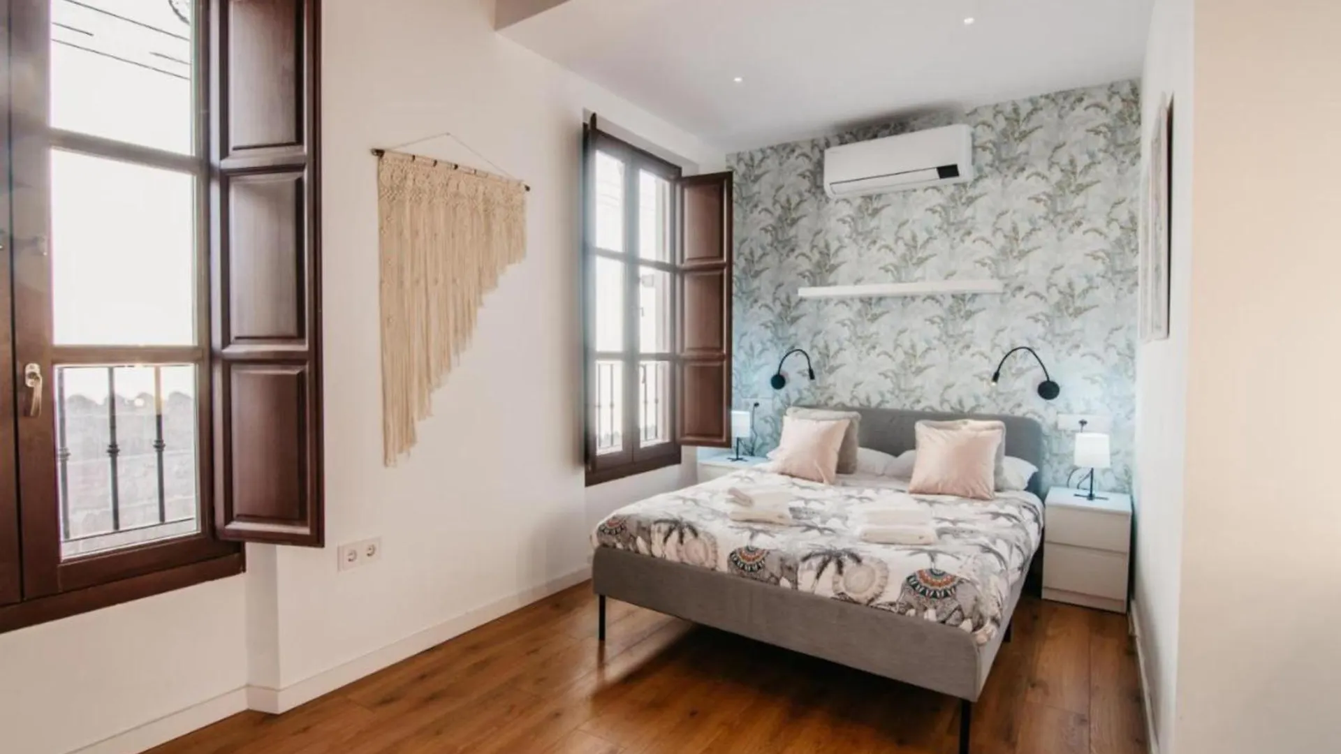 Dreamstay - Oficios Apartamento グラナダ 0*,